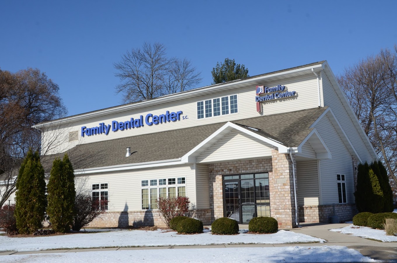 Family Dental Center SC